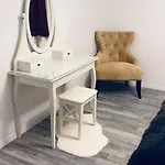 Apartment Mona's