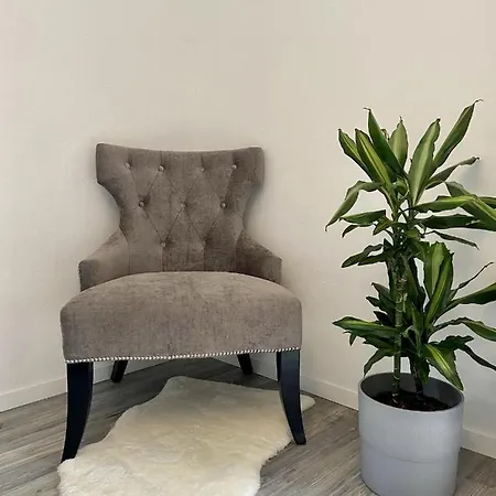 Mona's Apartment
