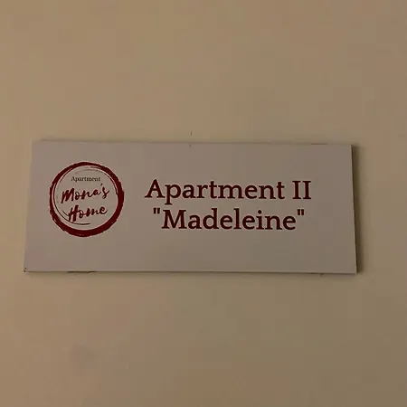 Mona's Apartmán